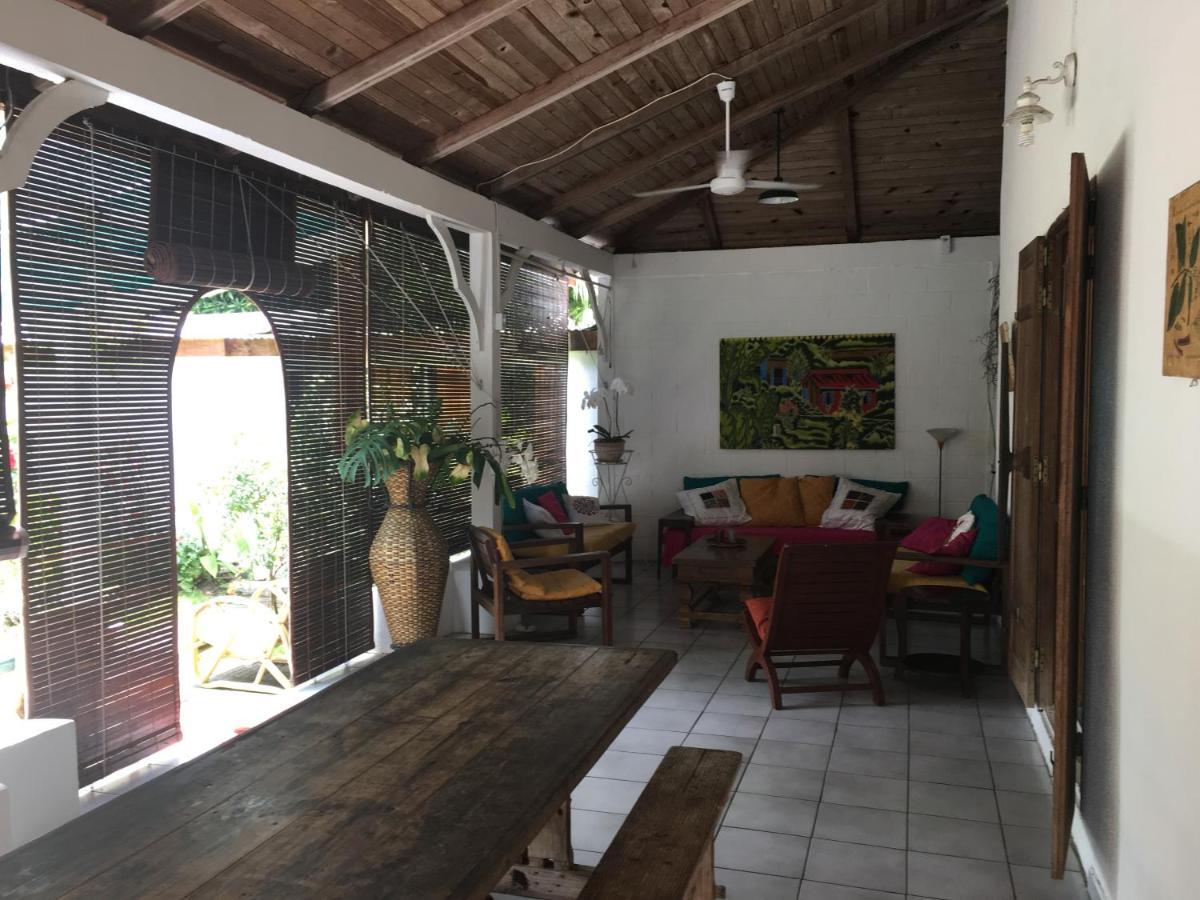 Le Medinilla Bed & Breakfast Bras-Panon Luaran gambar