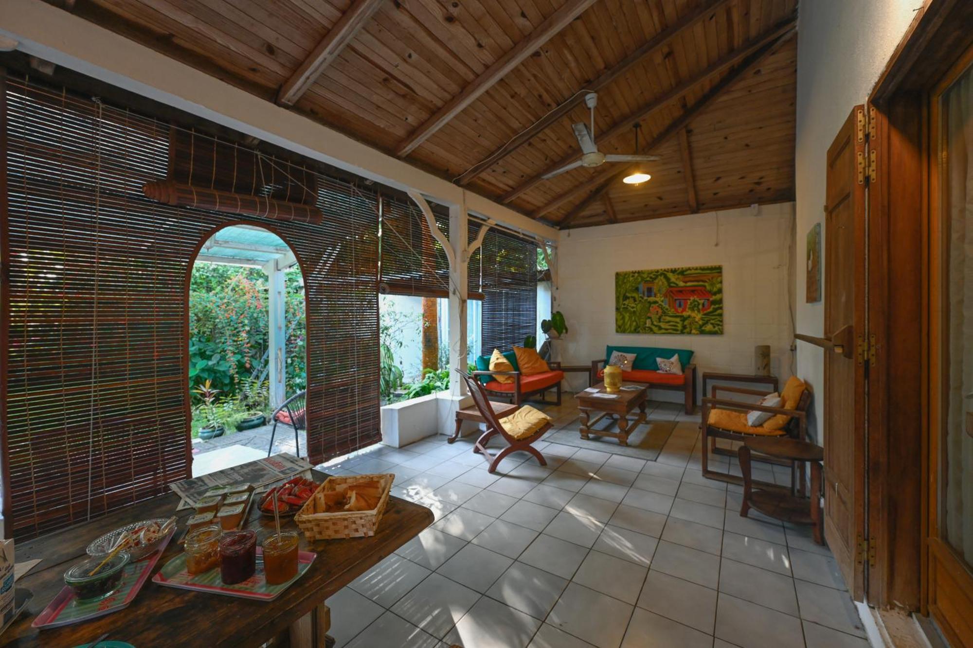 Le Medinilla Bed & Breakfast Bras-Panon Luaran gambar